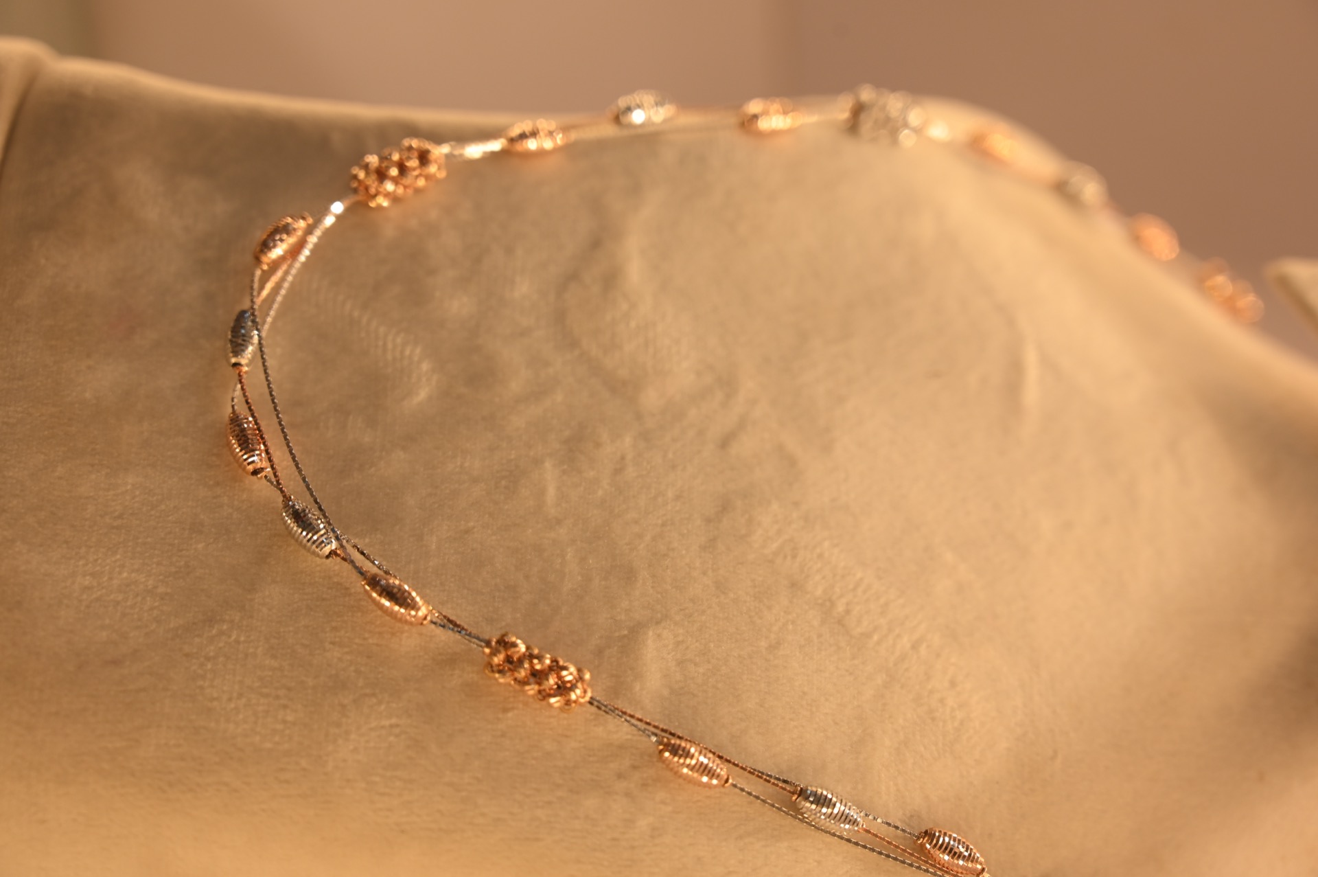 Light rose gold chain