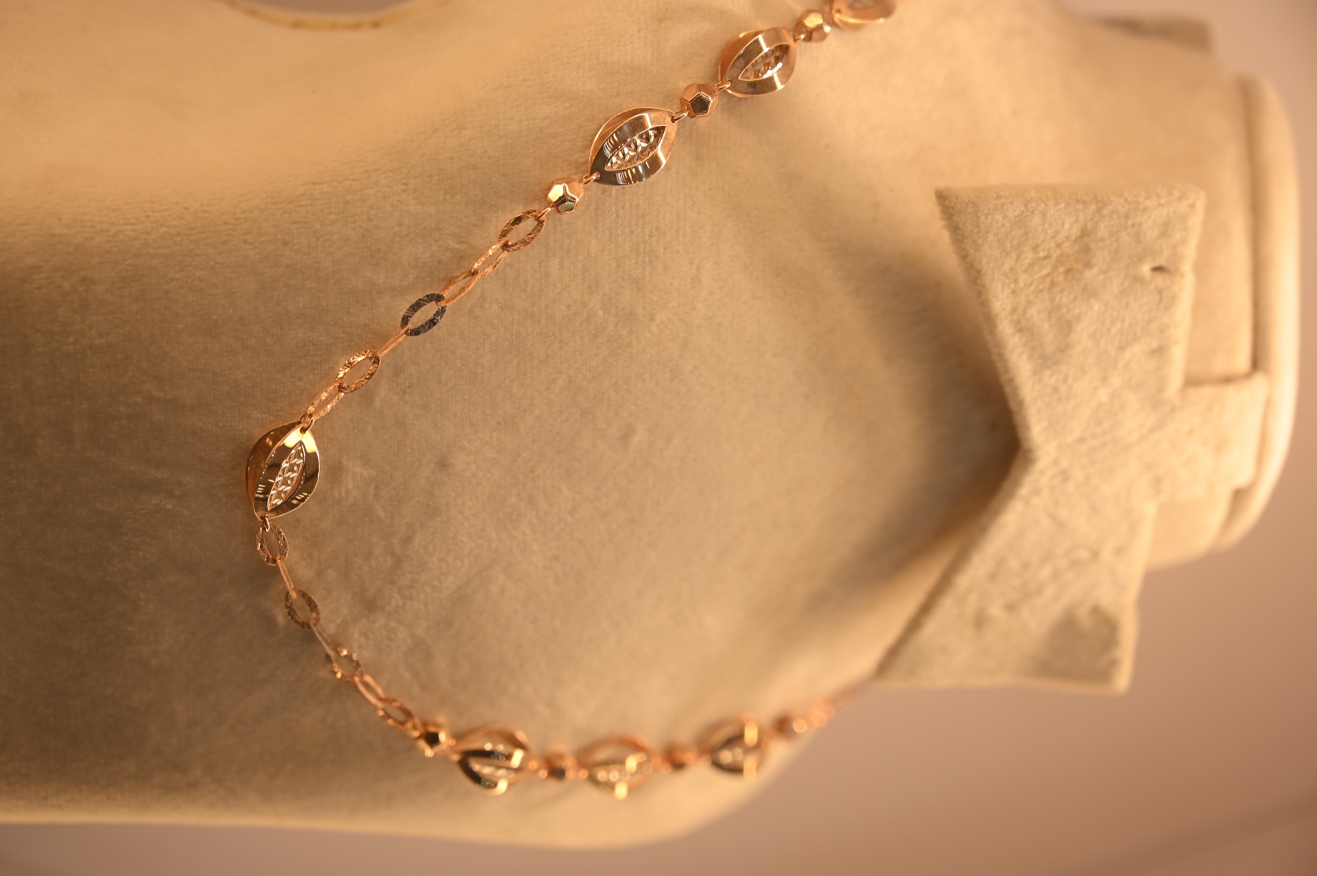 Rose gold filigree chain